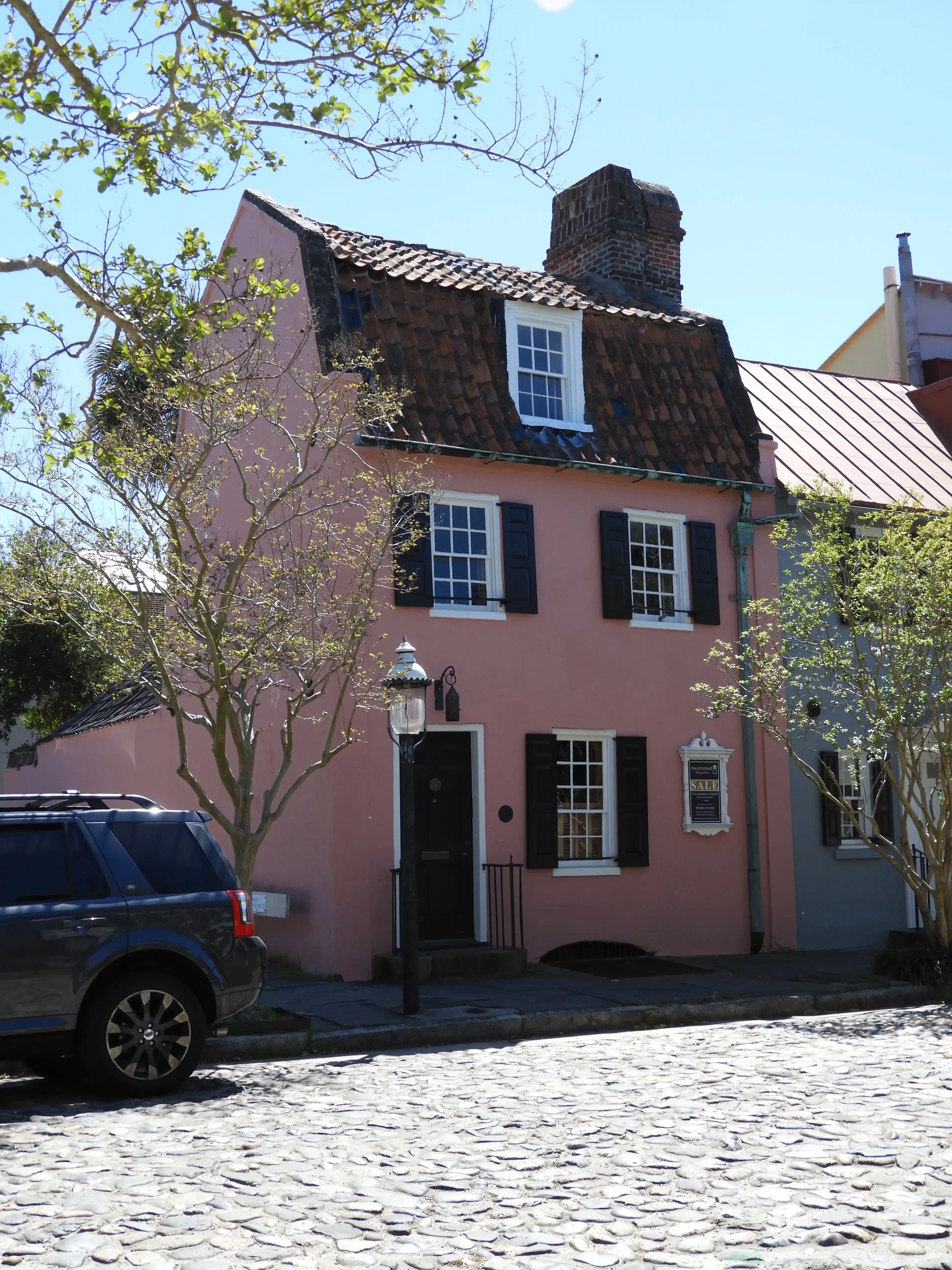 17 Chalmers Street The Pink House