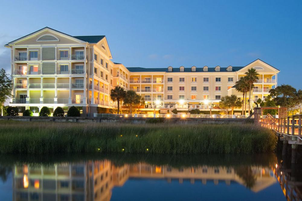 Courtyard Charleston Waterfront | The Official Digital Guide to