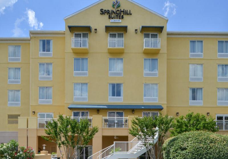 Springhill Suites Charleston Downtown / Riverview