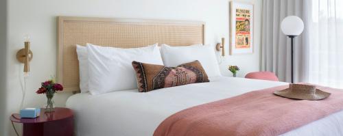 The Starlight Motor Inn